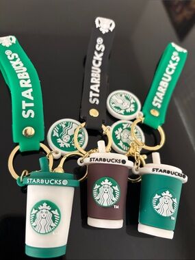 ⭐️🌟Starbucks Green & Brown Coffee Cup 3DKeychain Set ✨💫